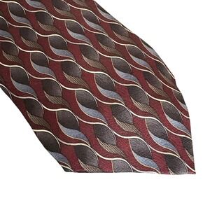 Nubio Silk Tie Red Geometric Pattern‎ Men's Necktie 61" x 3.75" DuPont Teflon